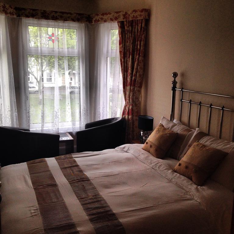 Rembrandt Guest House Грейт-Ярмут Екстер'єр фото